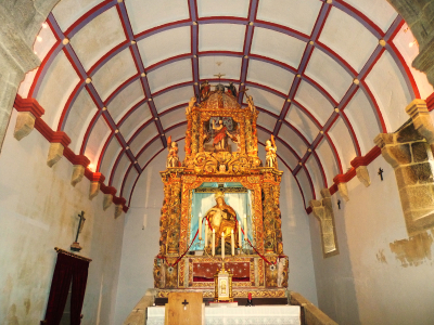 Igrexa de Santa Cruz de Baldomar. Descendemento da cruz na cara frontal do retablo