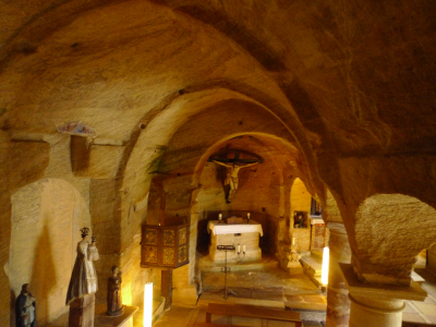 Interior de la iglesia de los santos Justo y Pastor, en Olleros de Pisuerga